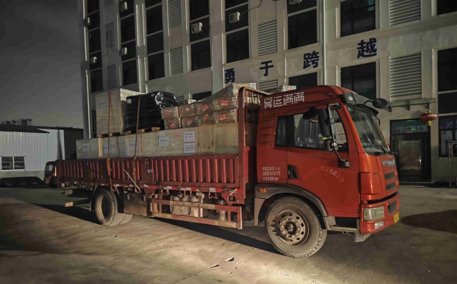 Xcmg truck crane parts send to Saudi Arab